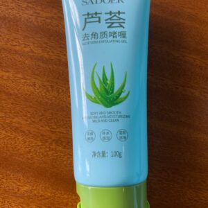 Sadoer Aloe Vera Exfoliating Gel 100g (100% Original)